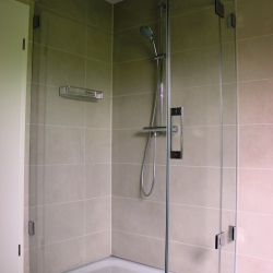 Ebene Duschwanne Glasdusche