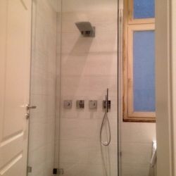 Luxusdusche aus Glas